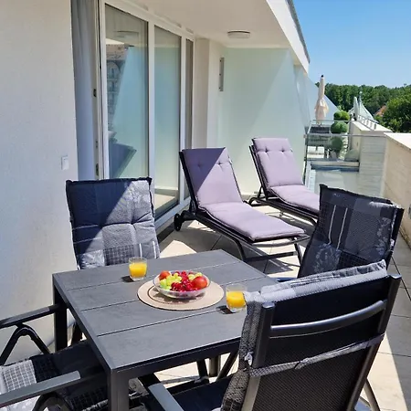 Daire Carbona 101, 307 *